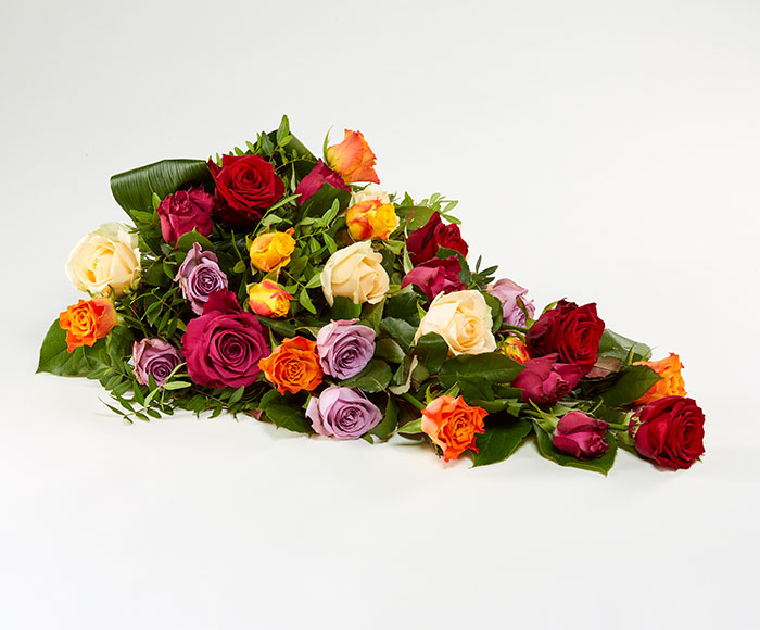 Trauerstrauß aus gemischten Rosen